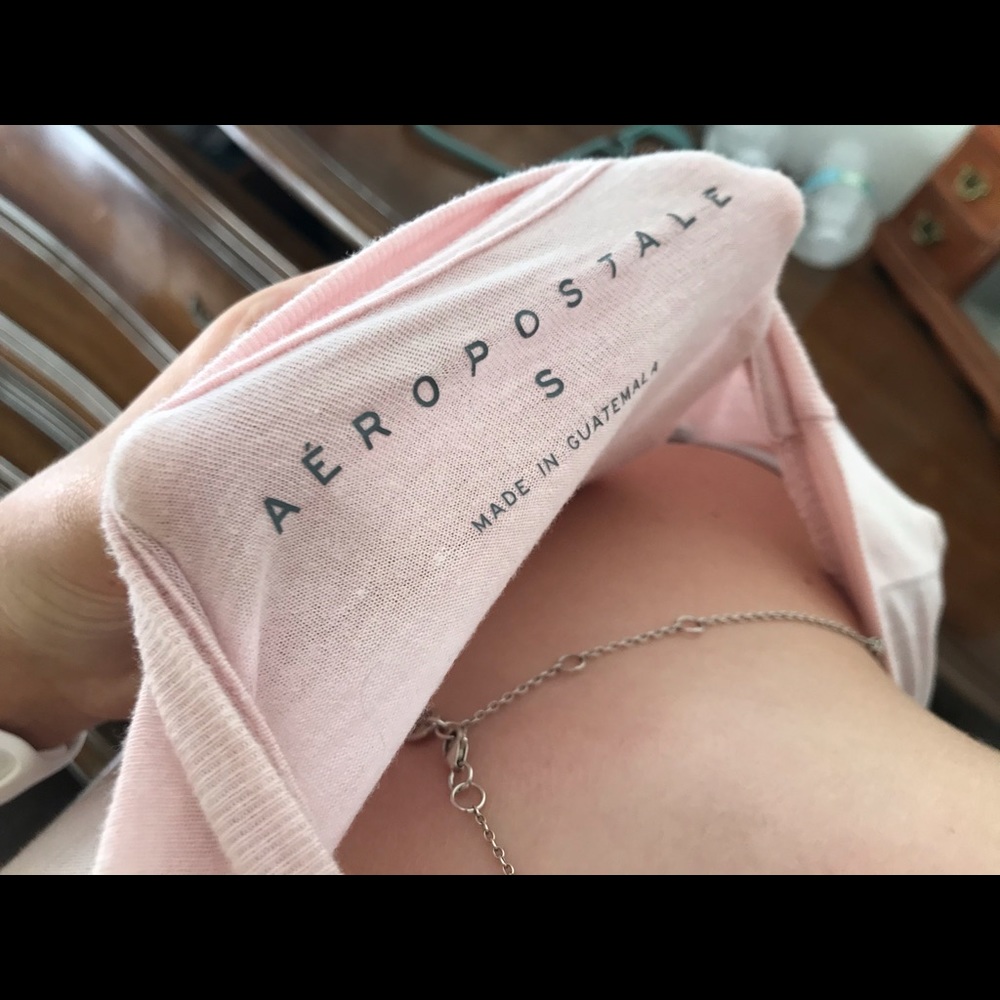 A basic tee - Picture 3 of 3